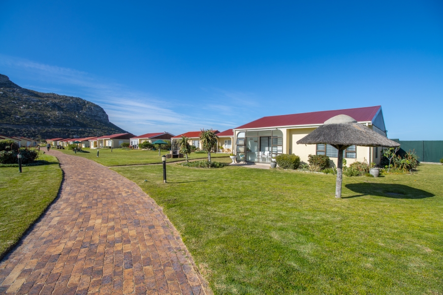 To Let 2 Bedroom Property for Rent in Fish Hoek Western Cape